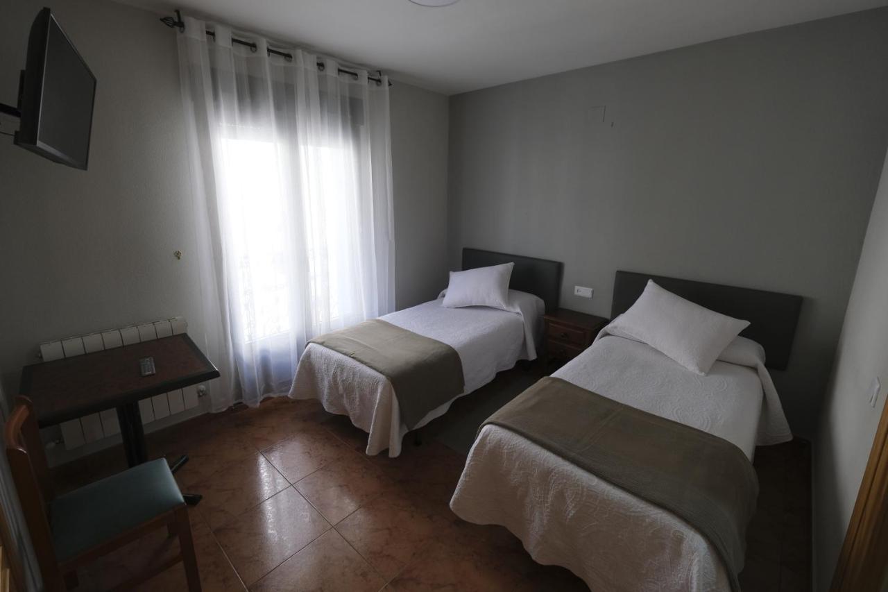 Hostal Restaurante Goya Piedrahita  Eksteriør billede