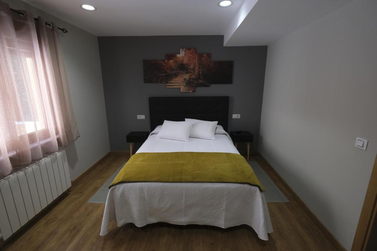 Hostal Restaurante Goya Piedrahita  Eksteriør billede